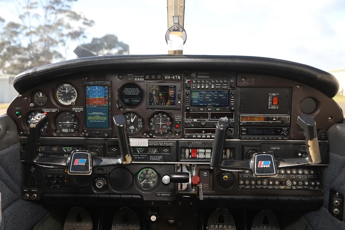 Archer cockpit and instrument panel