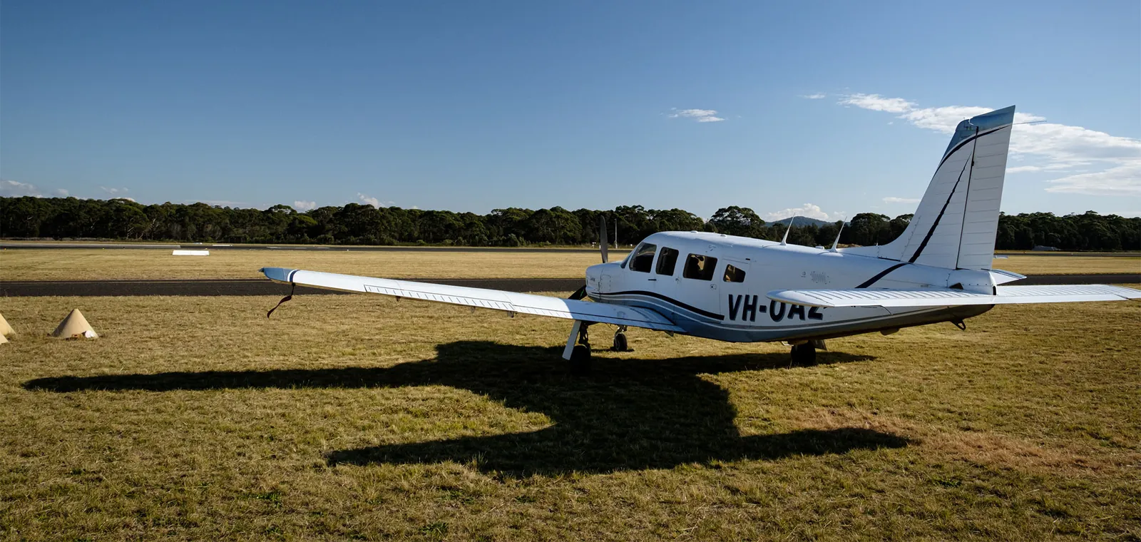 Piper Saratoga SP VH-OAZ at Bankstown Airport